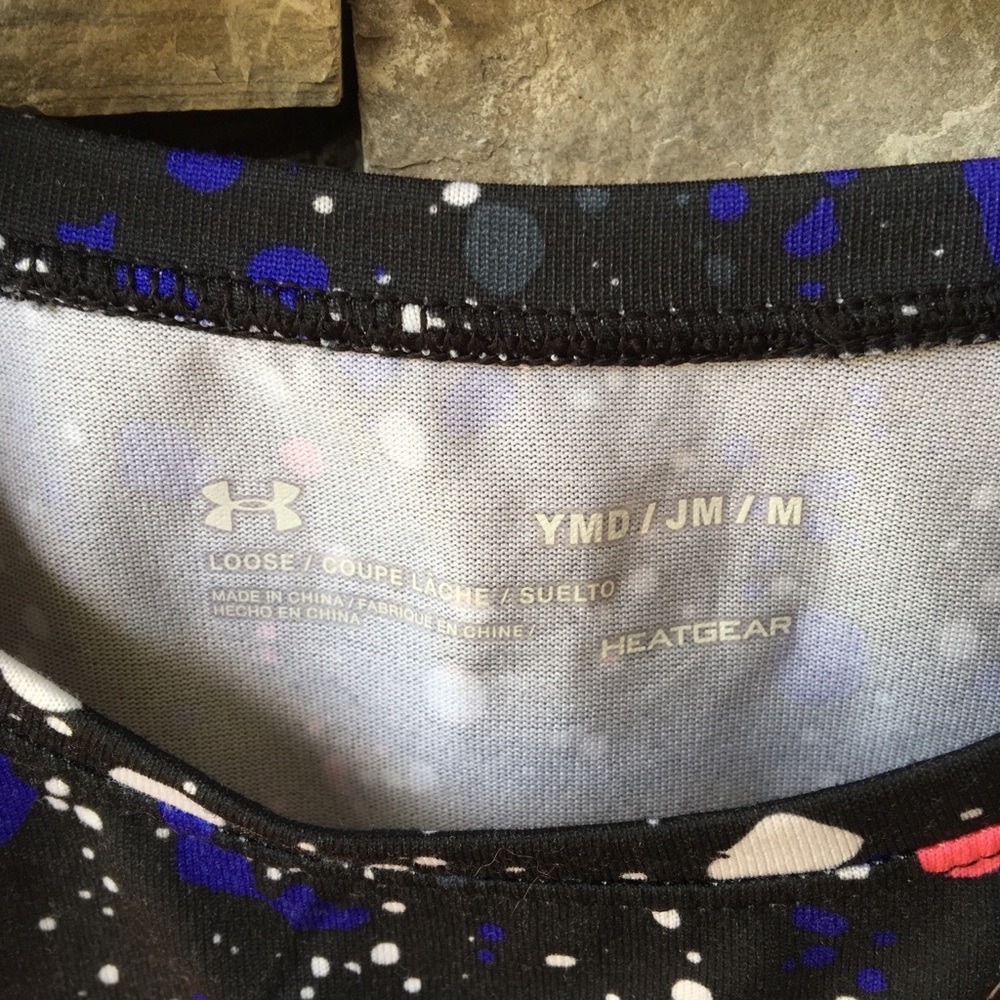 UnderArmour Tee Shirt - Picture 3 of 3